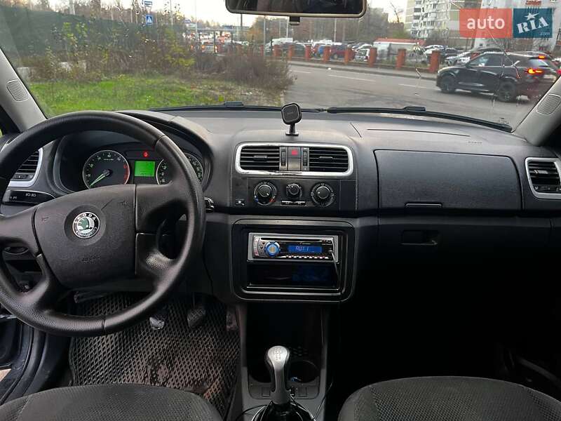 Хэтчбек Skoda Fabia 2007 в Киеве