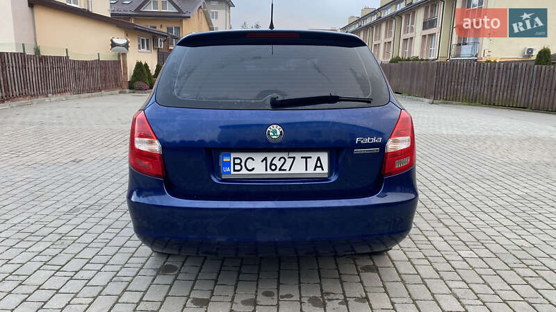 Универсал Skoda Fabia 2011 в Львове