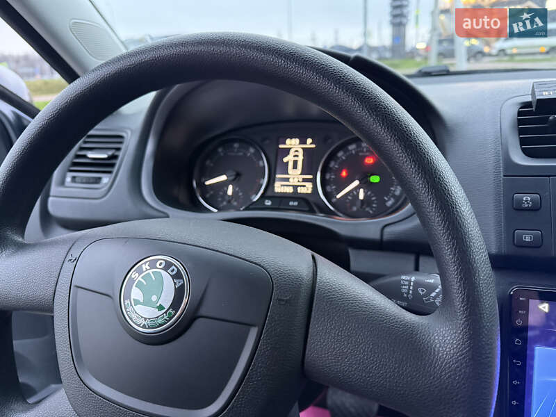 Универсал Skoda Fabia 2011 в Луцке