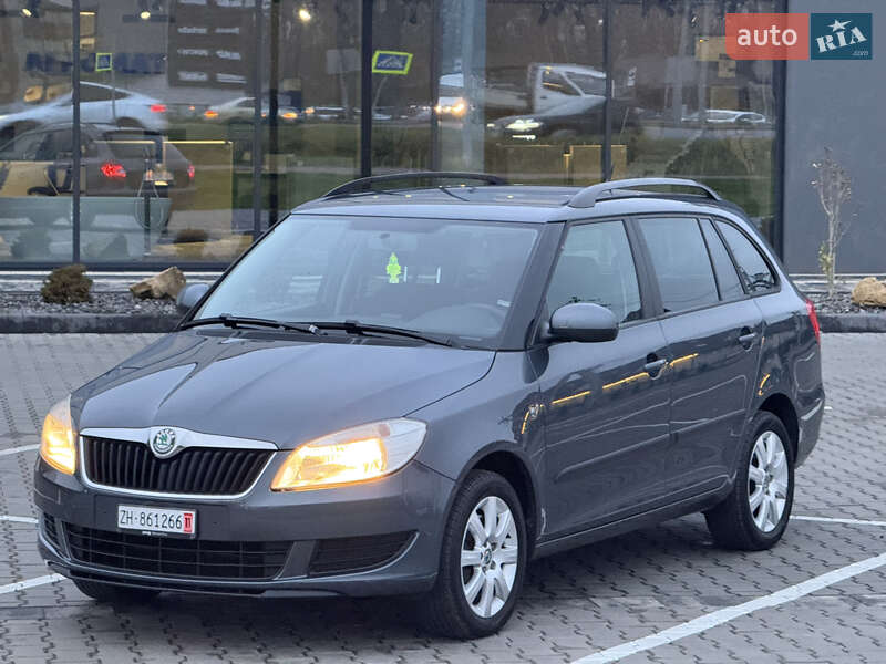 Универсал Skoda Fabia 2011 в Луцке