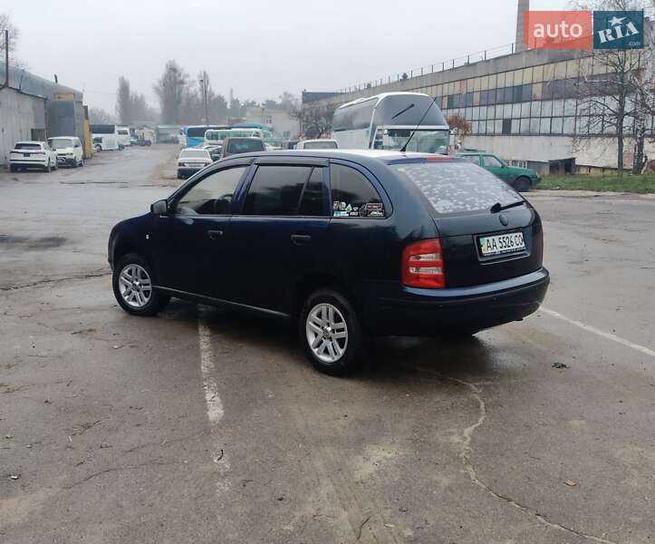 Универсал Skoda Fabia 2003 в Киеве