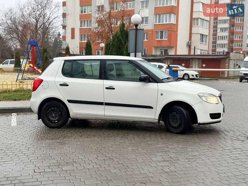 Хэтчбек Skoda Fabia 2009 в Львове фото 4 Хэтчбек Skoda Fabia 2009 в Львове