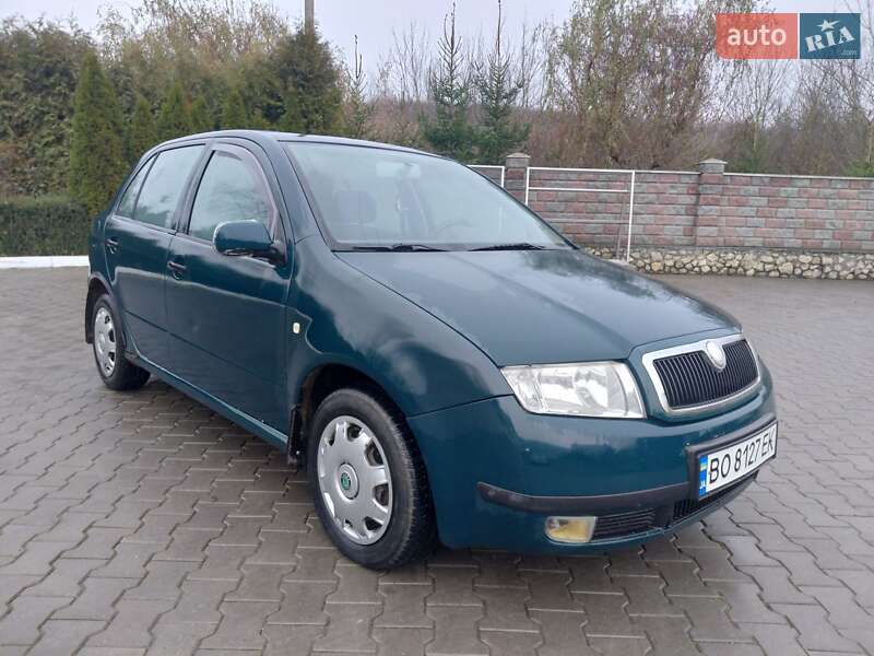 Хэтчбек Skoda Fabia 2001 в Волочиске