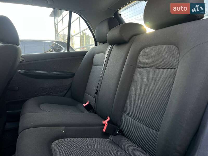 Хэтчбек Skoda Fabia 2006 в Ивано-Франковске