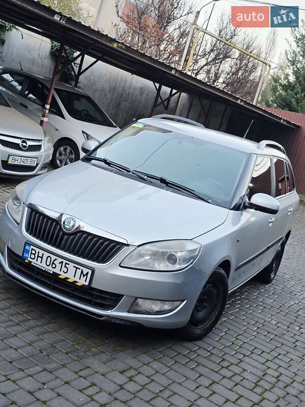 Універсал Skoda Fabia 2011 в Одесі