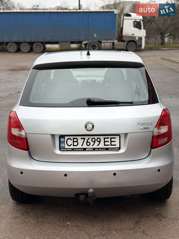 Хетчбек Skoda Fabia 2009 в Чернігові