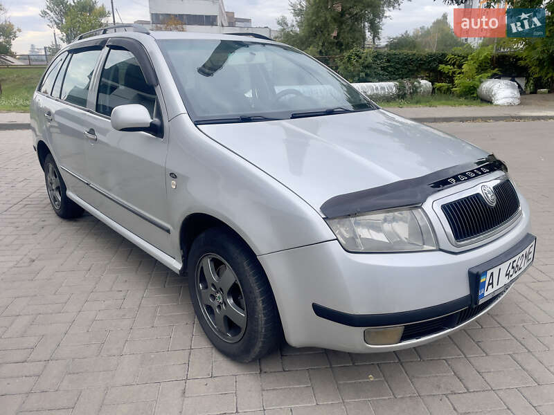 Універсал Skoda Fabia 2002 в Черкасах