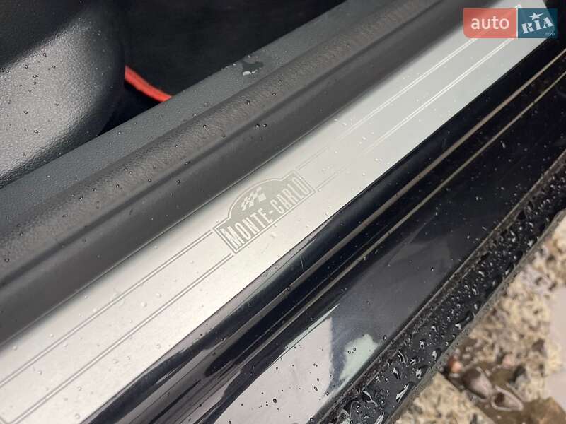 Хэтчбек Skoda Fabia 2016 в Ужгороде