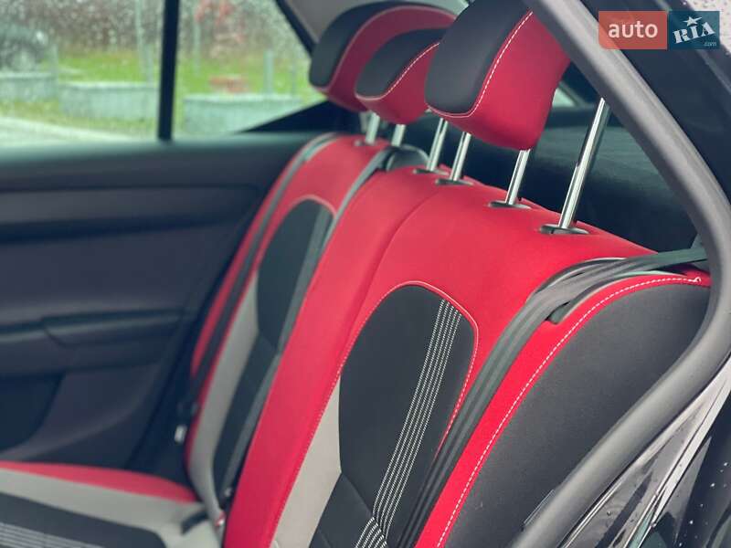 Хэтчбек Skoda Fabia 2016 в Ужгороде