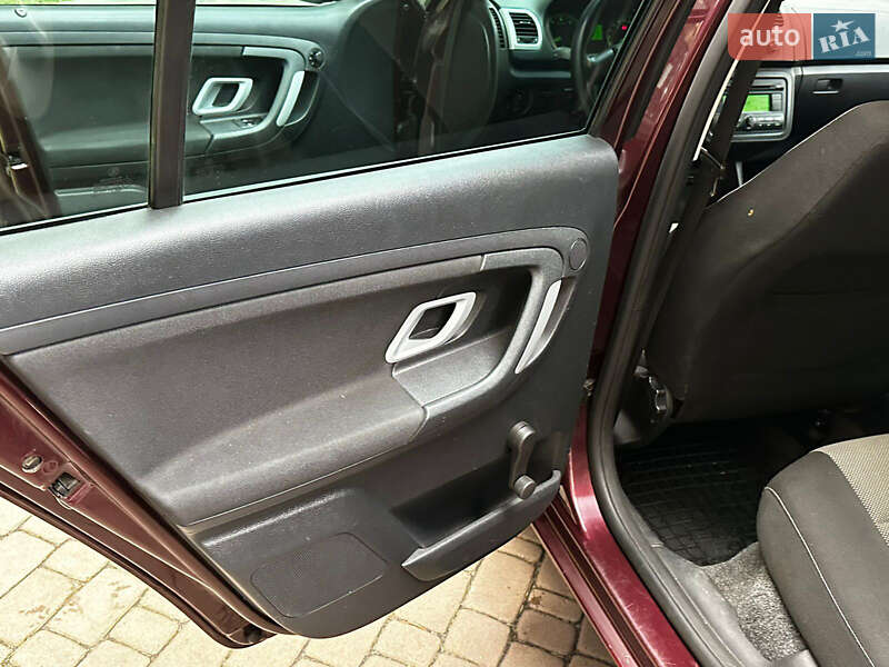 Универсал Skoda Fabia 2009 в Киеве