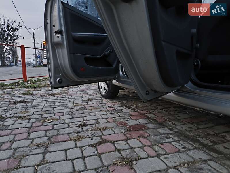 Седан Skoda Fabia 2007 в Харкові