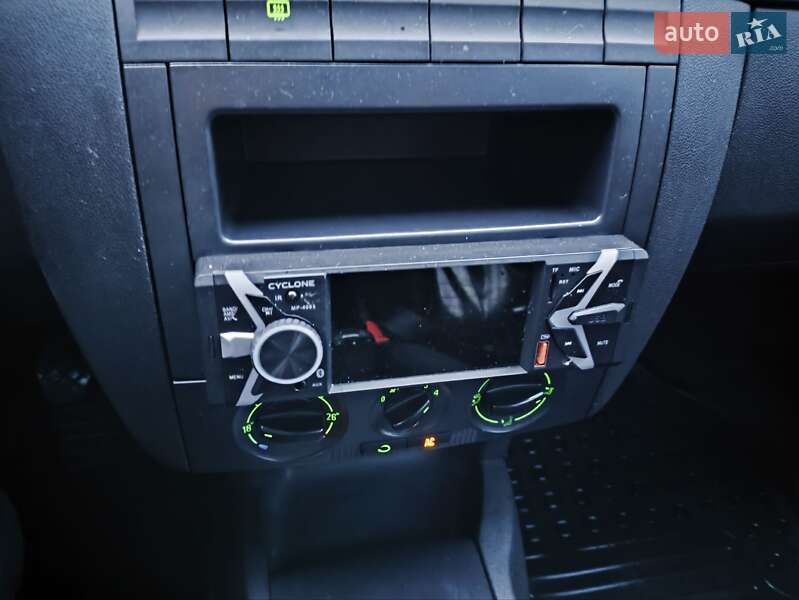 Седан Skoda Fabia 2007 в Харкові