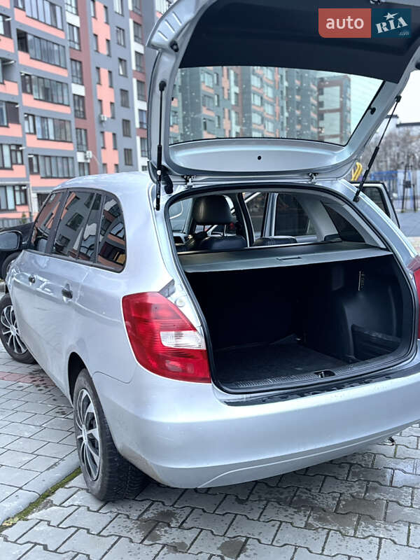 Универсал Skoda Fabia 2011 в Тернополе