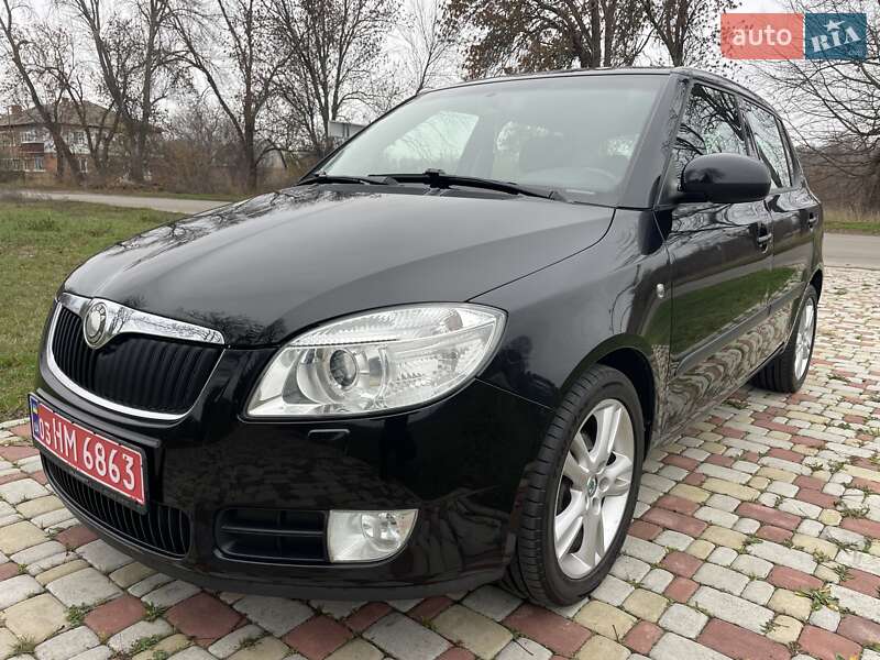 Хэтчбек Skoda Fabia 2008 в Хороле