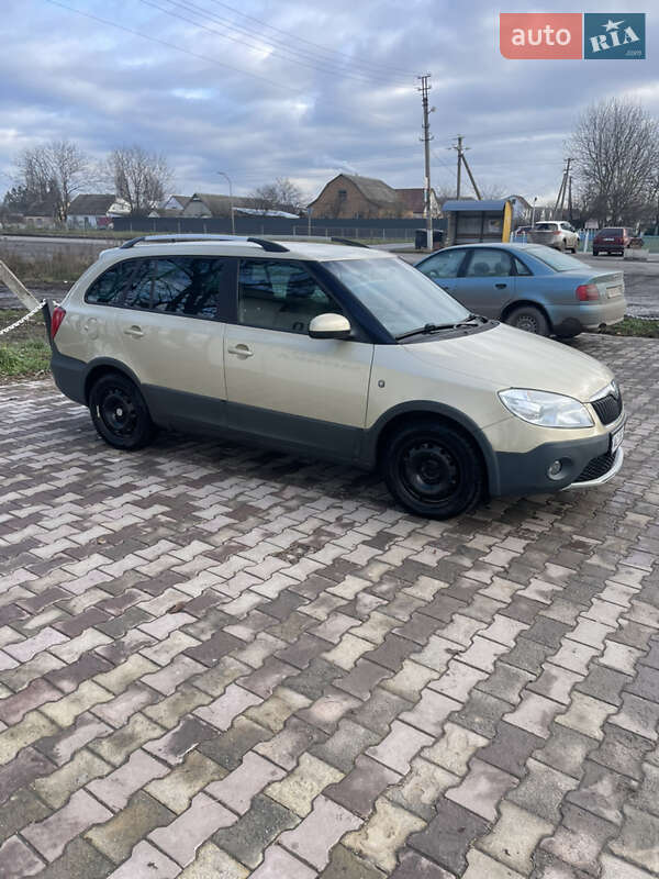 Универсал Skoda Fabia 2010 в Хмельницком