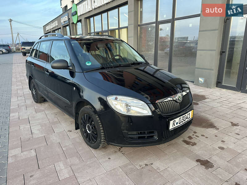 Універсал Skoda Fabia 2008 в Луцьку