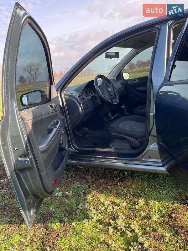 Универсал Skoda Fabia 2005 в Днепре