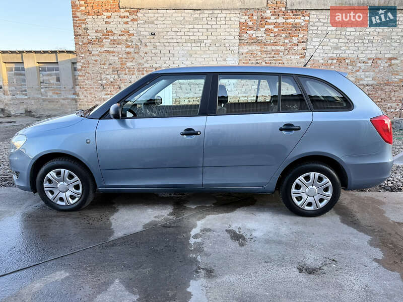 Універсал Skoda Fabia 2011 в Луцьку