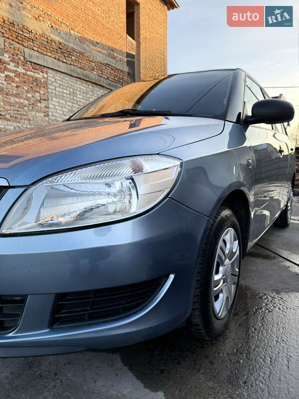 Універсал Skoda Fabia 2011 в Луцьку