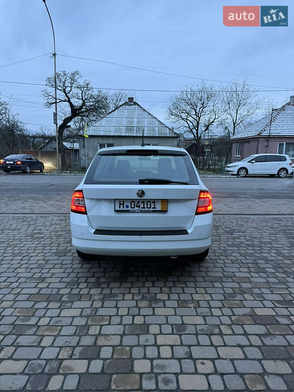 Універсал Skoda Fabia 2015 в Сваляві
