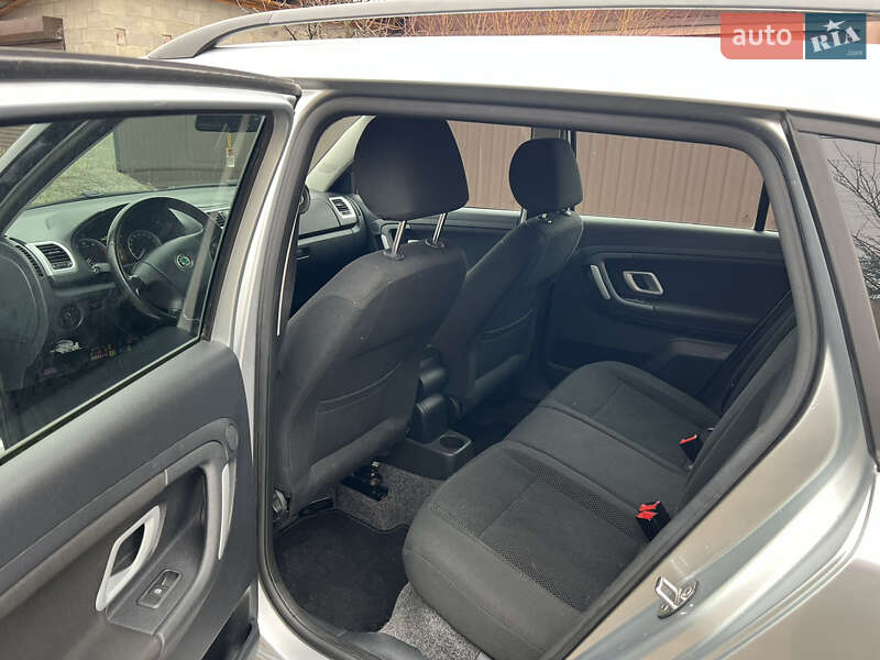 Універсал Skoda Fabia 2009 в Полтаві