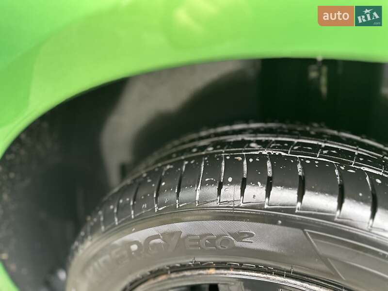 Хэтчбек Skoda Fabia 2013 в Житомире