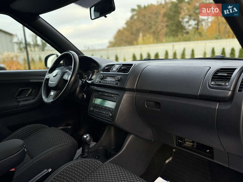 Хетчбек Skoda Fabia 2011 в Луцьку