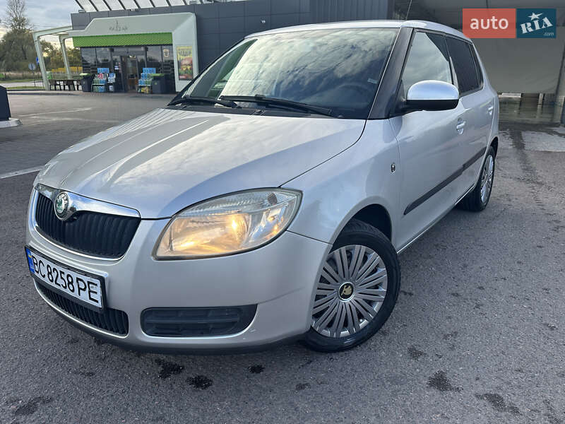 Хетчбек Skoda Fabia 2007 в Дрогобичі фото 27 Хетчбек Skoda Fabia 2007 в Дрогобичі