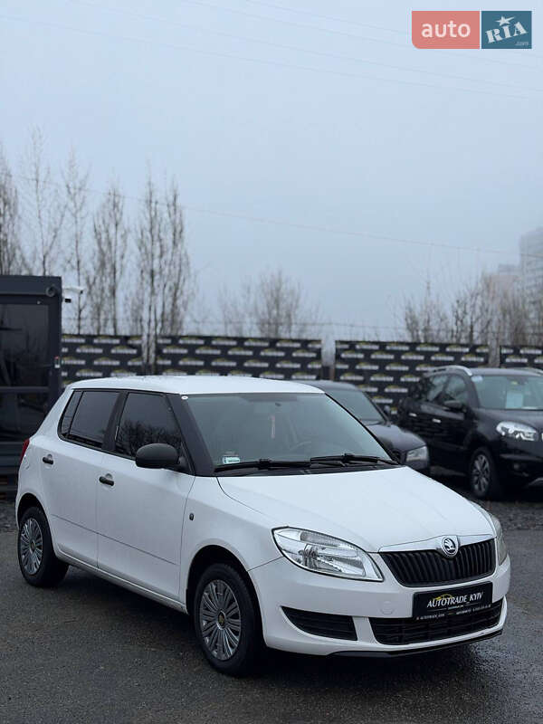 Хэтчбек Skoda Fabia 2014 в Киеве