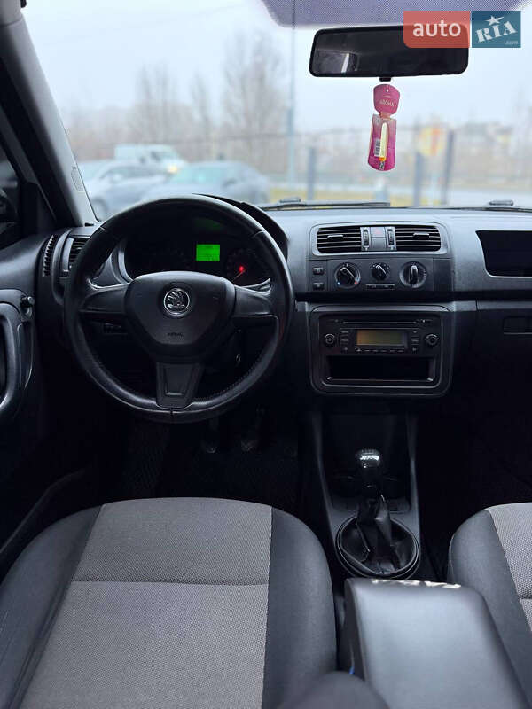 Хэтчбек Skoda Fabia 2014 в Киеве