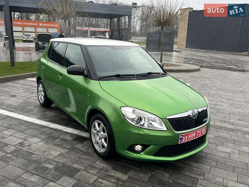 Хетчбек Skoda Fabia 2011 в Луцьку