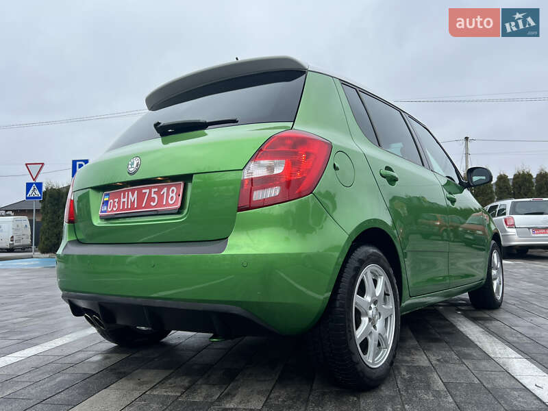 Хетчбек Skoda Fabia 2011 в Луцьку