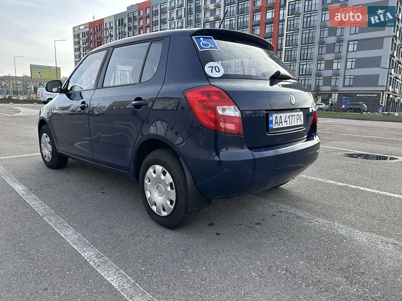 Хетчбек Skoda Fabia 2012 в Києві