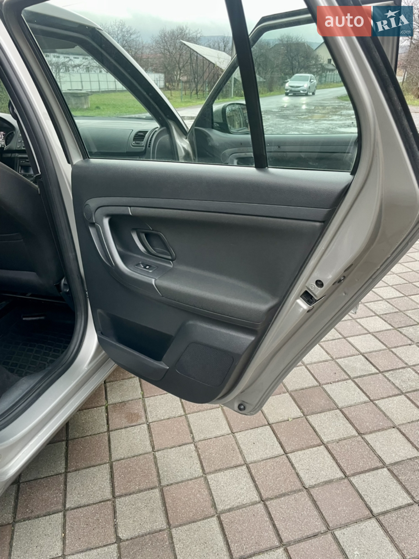 2012 Skoda Fabia - мініатюра 13