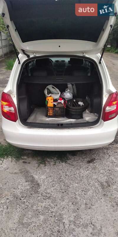 Універсал Skoda Fabia 2014 в Мошнах