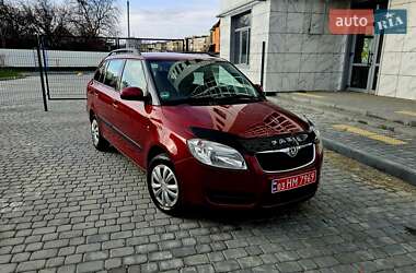 Универсал Skoda Fabia 2010 в Полтаве