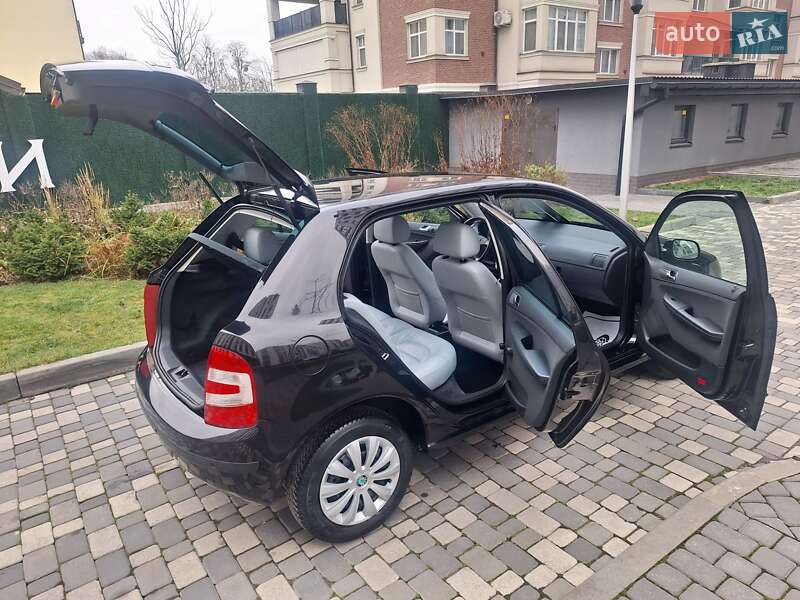 Хетчбек Skoda Fabia 2007 в Івано-Франківську