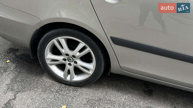 Універсал Skoda Fabia 2011 в Львові