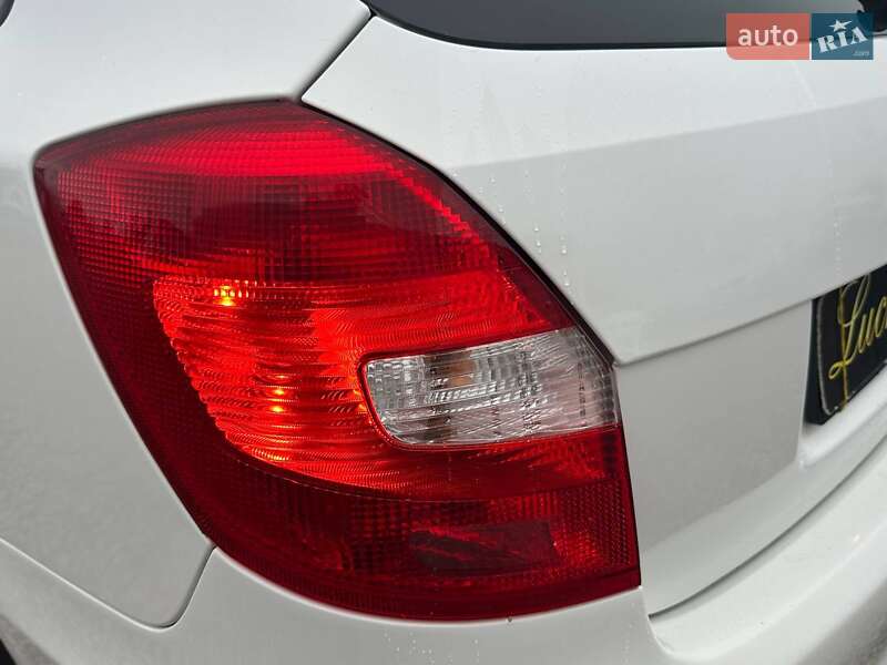 Універсал Skoda Fabia 2012 в Одесі