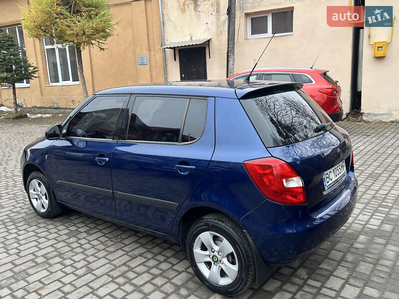 Хэтчбек Skoda Fabia 2007 в Львове