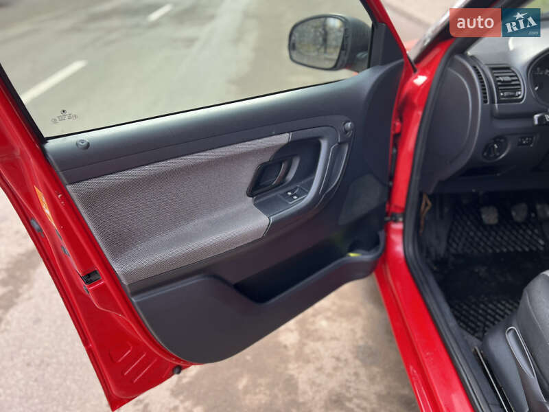 Універсал Skoda Fabia 2010 в Чернівцях фото 36 Універсал Skoda Fabia 2010 в Чернівцях