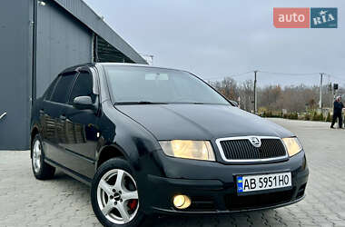 Седан Skoda Fabia 2004 в Вапнярке