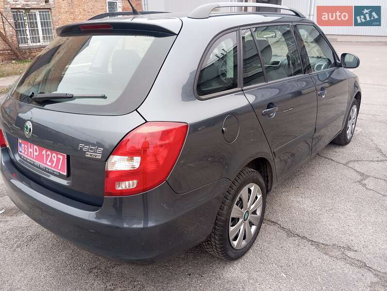 Универсал Skoda Fabia 2009 в Чернигове фото 5 Универсал Skoda Fabia 2009 в Чернигове