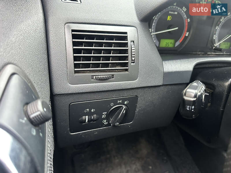 Хэтчбек Skoda Fabia 2006 в Ивано-Франковске