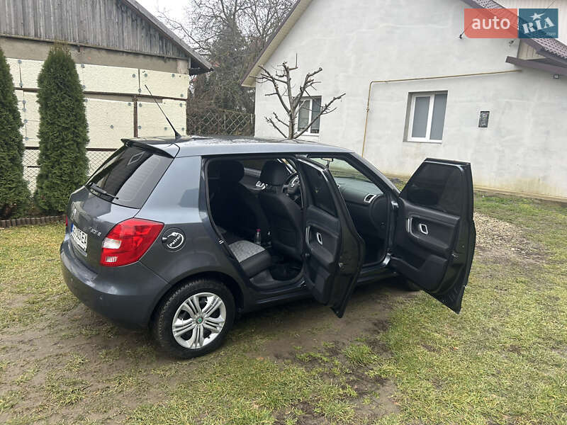 Хэтчбек Skoda Fabia 2009 в Черновцах
