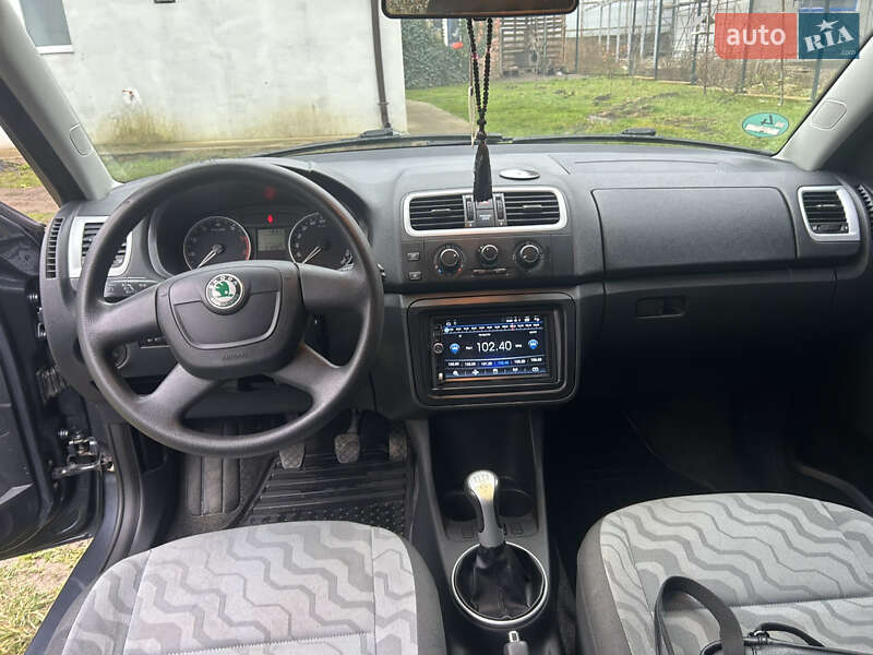 Хэтчбек Skoda Fabia 2009 в Черновцах