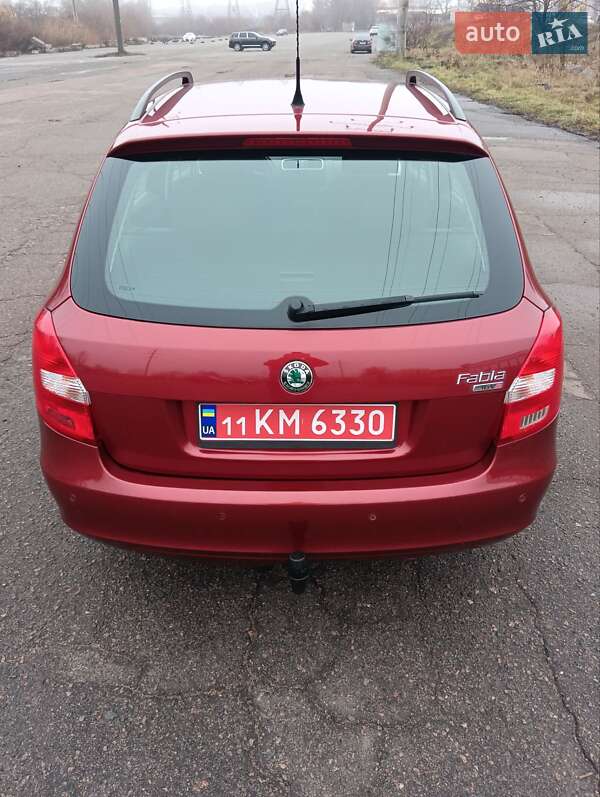 Универсал Skoda Fabia 2010 в Полтаве
