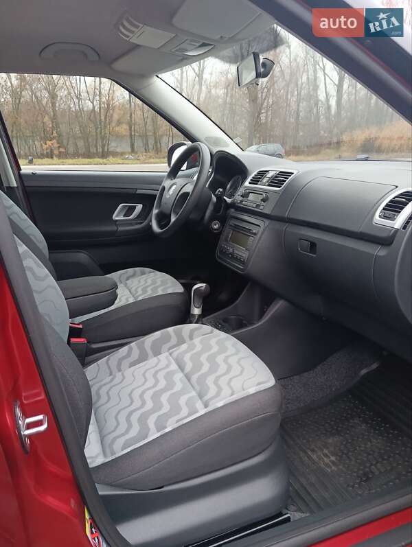 Универсал Skoda Fabia 2010 в Полтаве