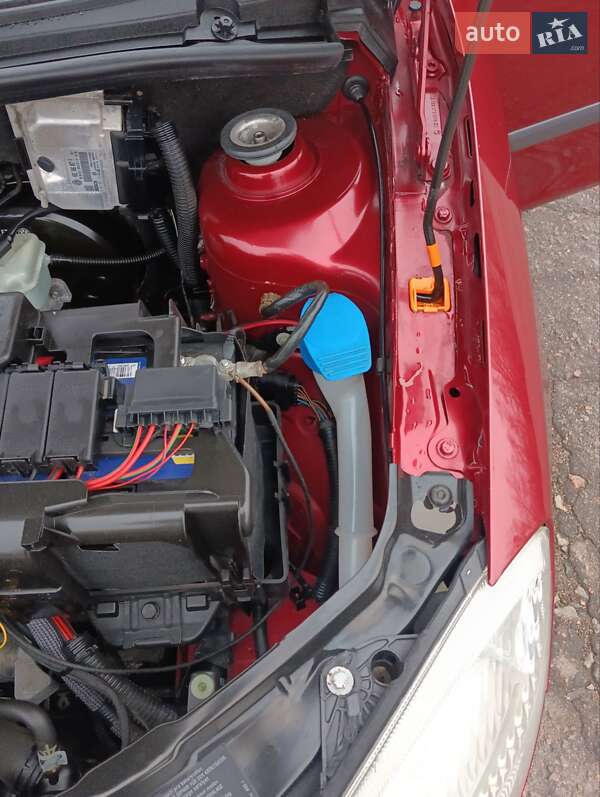 Универсал Skoda Fabia 2010 в Полтаве