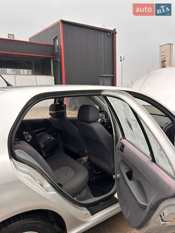 Хетчбек Skoda Fabia 2002 в Тернополі фото 4 Хетчбек Skoda Fabia 2002 в Тернополі